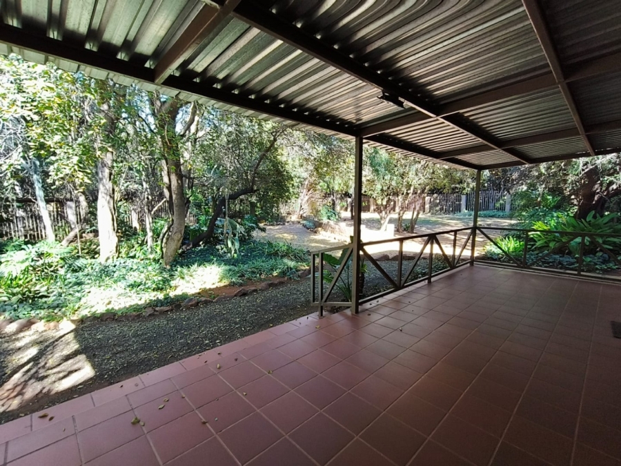 5 Bedroom Property for Sale in Mooinooi North West